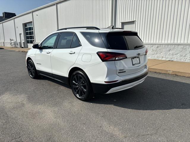 Photo of 2024 Summit White Chevrolet Equinox