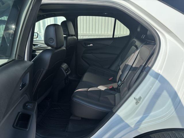 Photo of 2024 Summit White Chevrolet Equinox