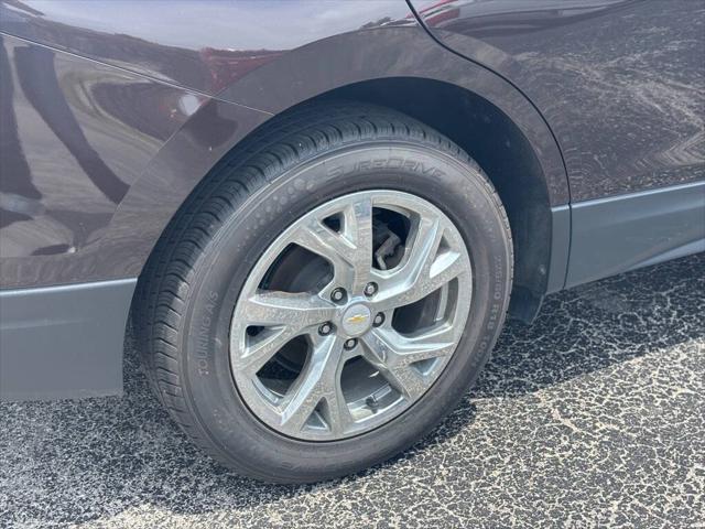 Photo of 2020 Chocolate Metallic Chevrolet Equinox