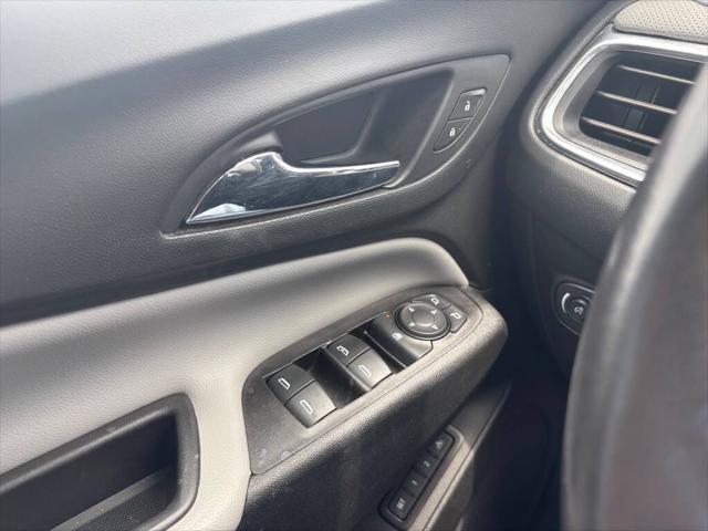 Photo of 2020 Chocolate Metallic Chevrolet Equinox