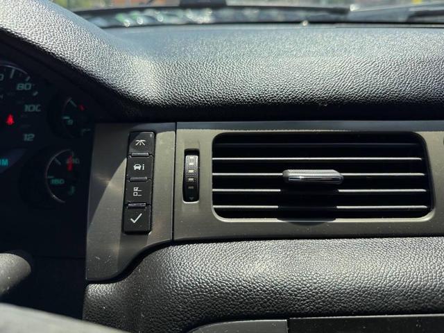 Photo of 2010 Taupe Gray Metallic Chevrolet Tahoe