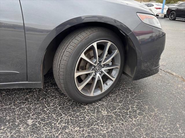 Photo of 2016 Graphite Luster Metallic Acura TLX