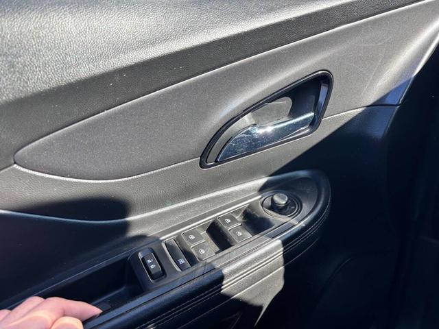 Photo of 2019 Satin Steel Metallic Buick Encore