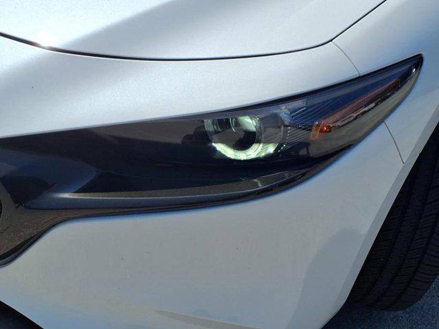 Photo of 2024 Snowflake White Pearl Mica Mazda Mazda3