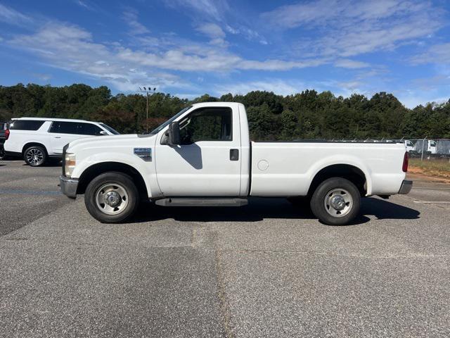 Photo of 2008 Oxford White Clearcoat Ford F-250