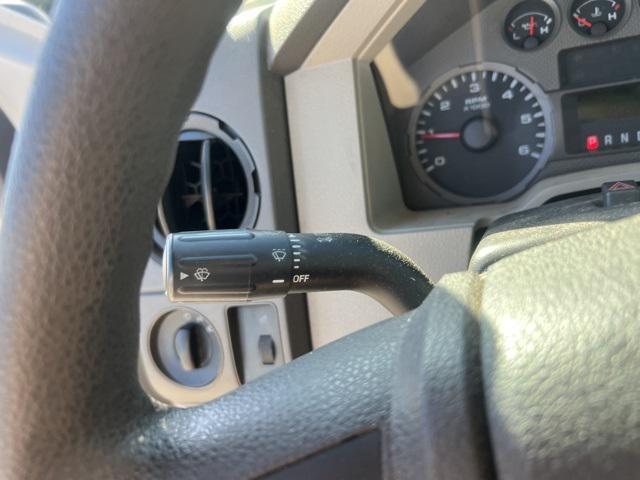 Photo of 2008 Oxford White Clearcoat Ford F-250
