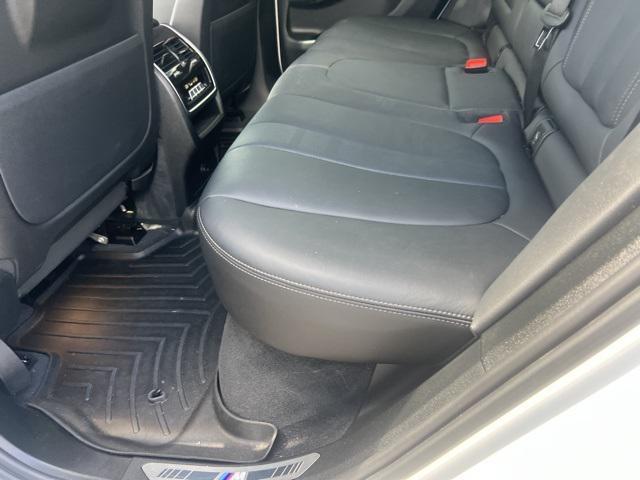 Photo of 2022 Alpine White BMW X5