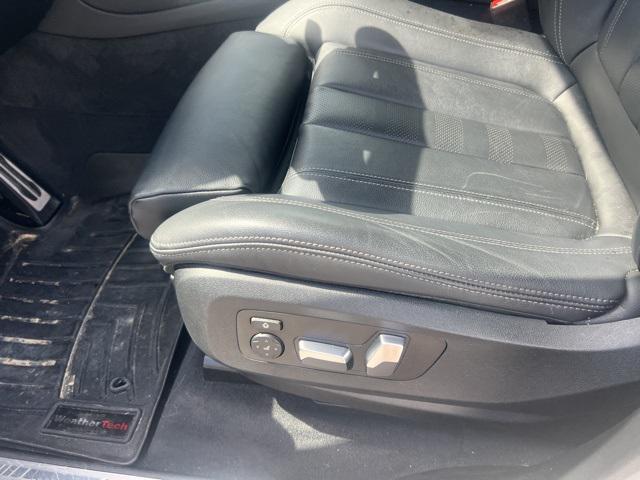 Photo of 2022 Alpine White BMW X5