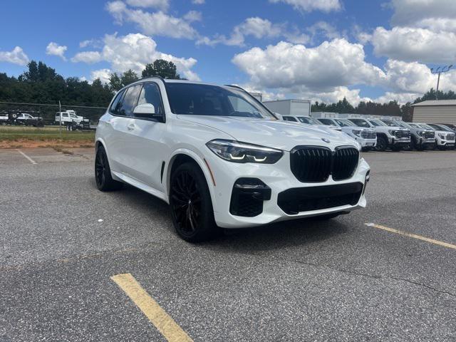 Photo of 2022 Alpine White BMW X5