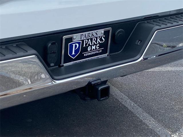 Photo of 2025 Summit White GMC Sierra 1500