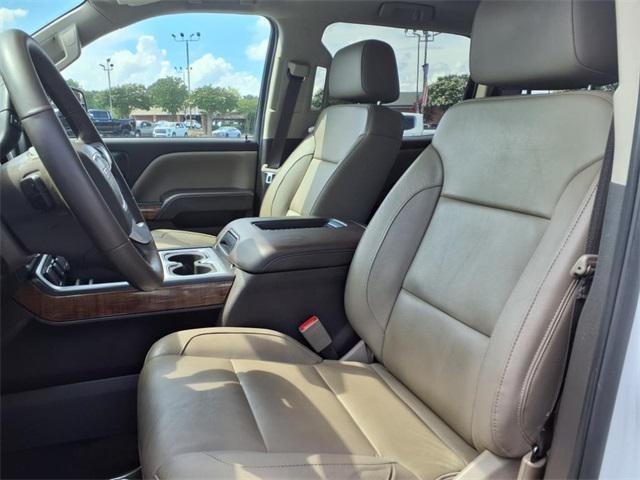 Photo of 2018 White Frost Tricoat GMC Sierra 1500