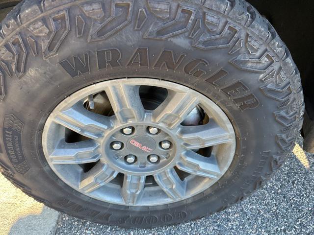 Photo of 2024 Sterling Metallic GMC Sierra 1500