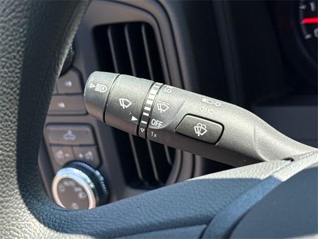 Photo of 2025 Summit White GMC Sierra 2500