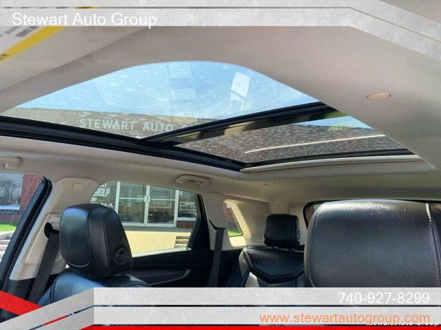Photo of 2017 Bronze Dune Metallic Cadillac XT5