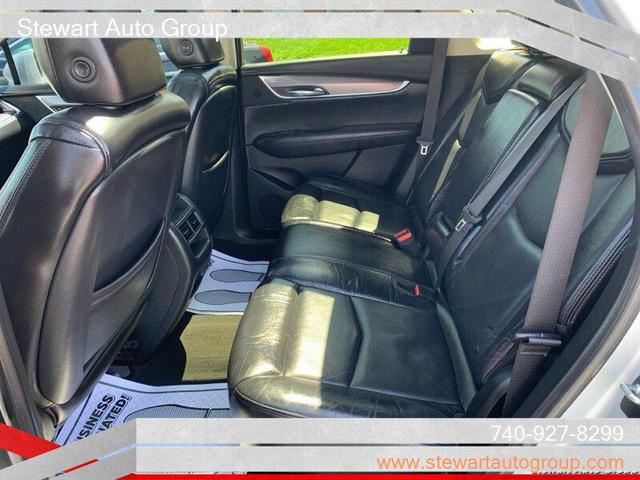 Photo of 2017 Bronze Dune Metallic Cadillac XT5