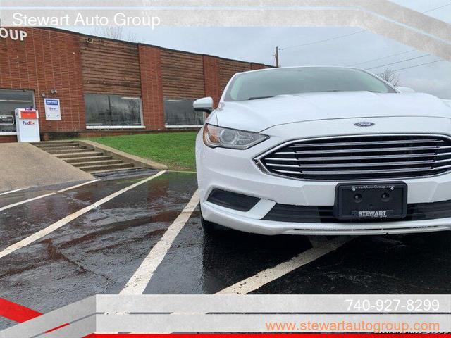 Photo of 2017 Oxford White Ford Fusion