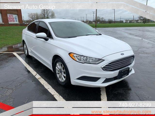 Photo of 2017 Oxford White Ford Fusion