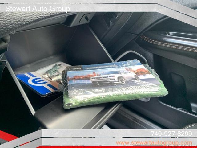 Photo of 2019 Granite Crystal Metallic Clearcoat Jeep Compass