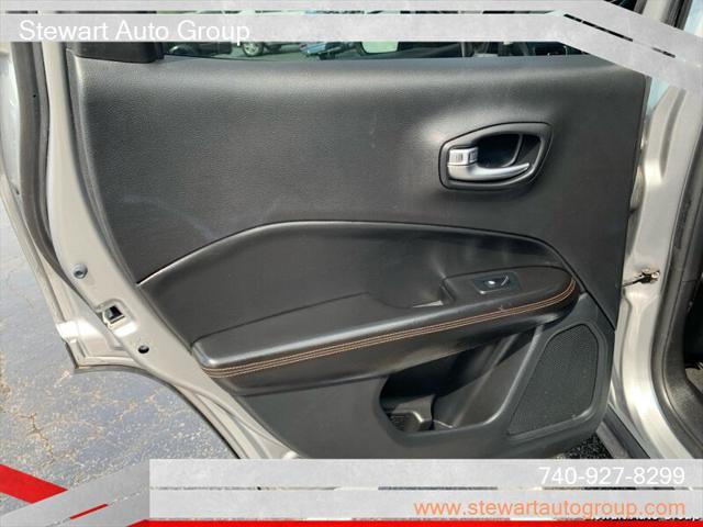 Photo of 2019 Granite Crystal Metallic Clearcoat Jeep Compass