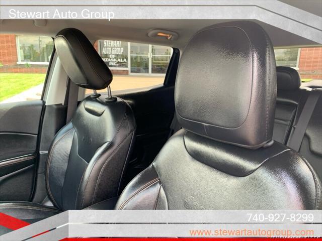 Photo of 2019 Granite Crystal Metallic Clearcoat Jeep Compass
