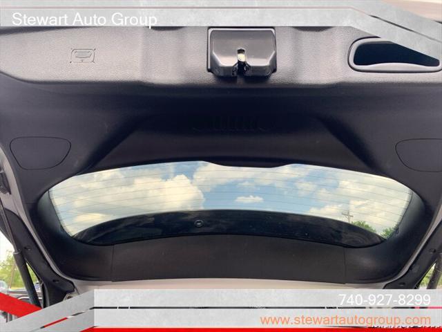 Photo of 2019 Granite Crystal Metallic Clearcoat Jeep Compass