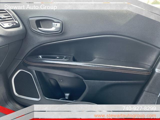Photo of 2019 Granite Crystal Metallic Clearcoat Jeep Compass