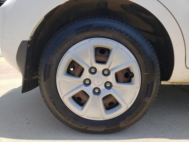 Photo of 2012 Clear White Kia Soul