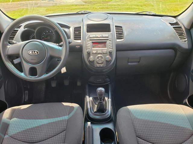 Photo of 2012 Clear White Kia Soul