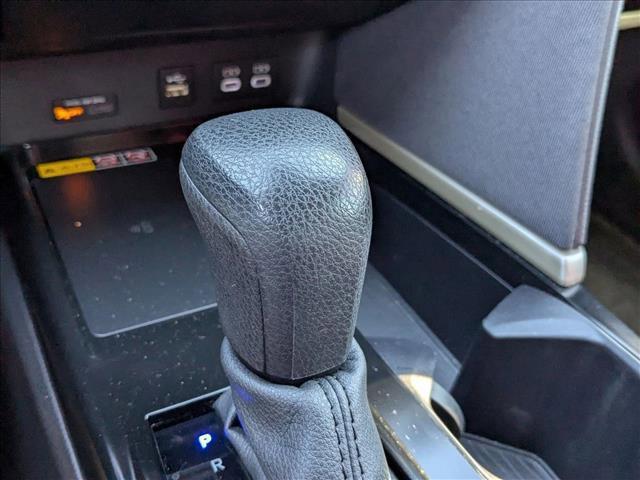Photo of 2025 Ice Cap Toyota Camry