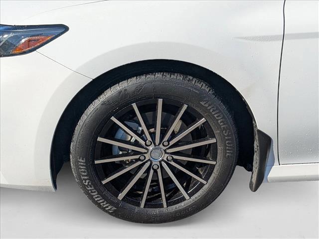Photo of 2025 Ice Cap Toyota Camry
