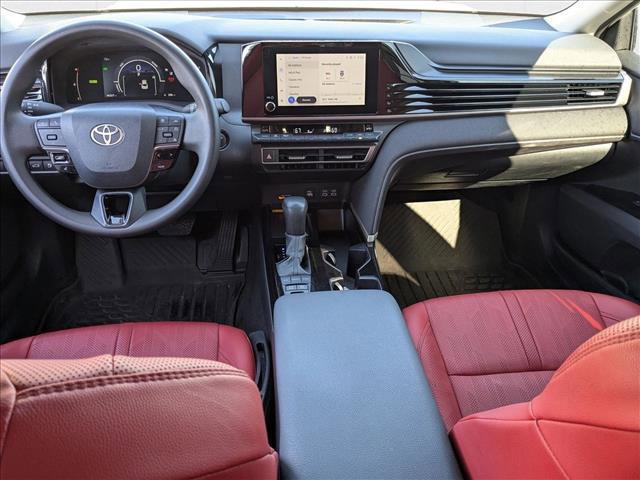 Photo of 2025 Ice Cap Toyota Camry