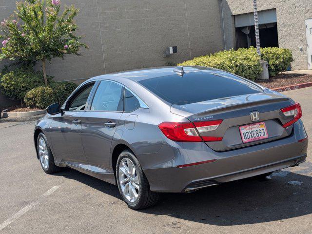 Photo of 2018 Lunar Silver Metallic Honda Accord