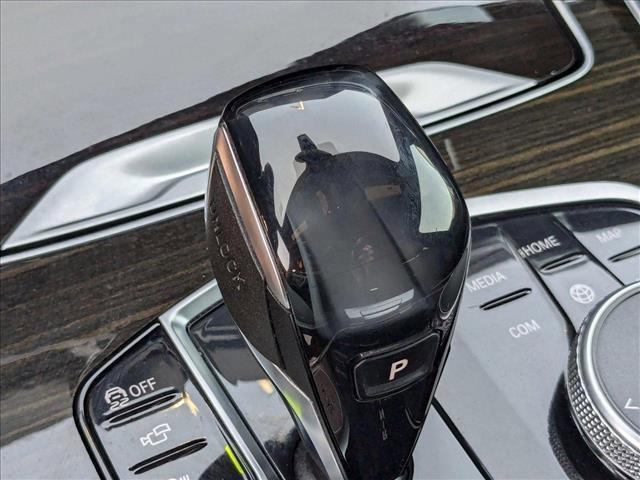 Photo of 2019 Mineral White Metallic BMW X5