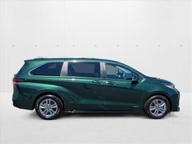 Photo of 2021 Cypress [Green] Toyota Sienna