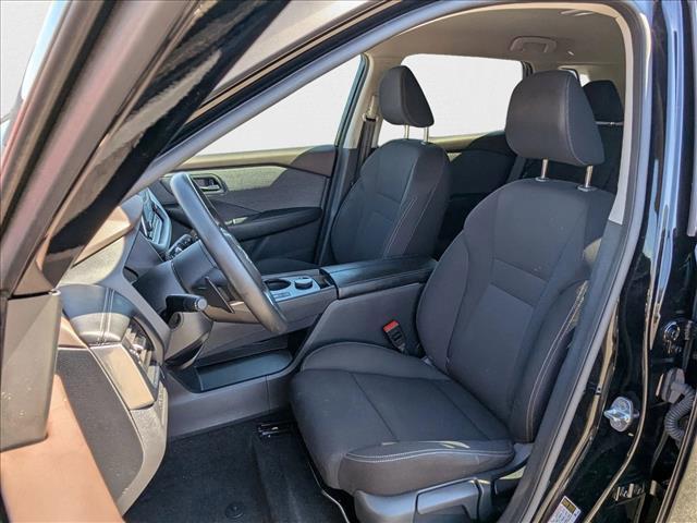 Photo of 2023 Super Black Nissan Rogue