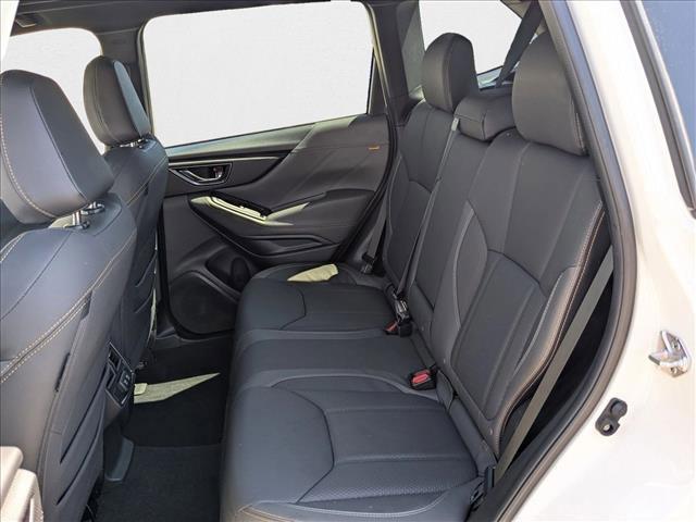 Photo of 2022 Crystal White Pearl Subaru Forester