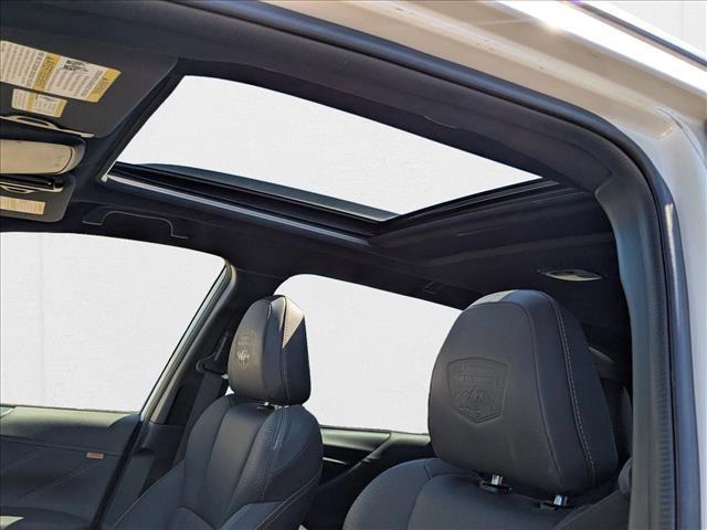 Photo of 2022 Crystal White Pearl Subaru Forester