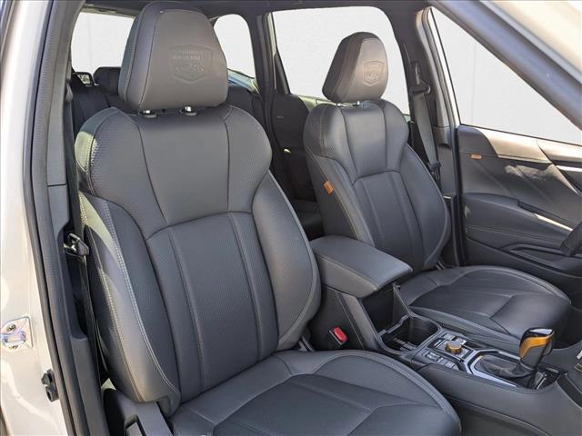 Photo of 2022 Crystal White Pearl Subaru Forester