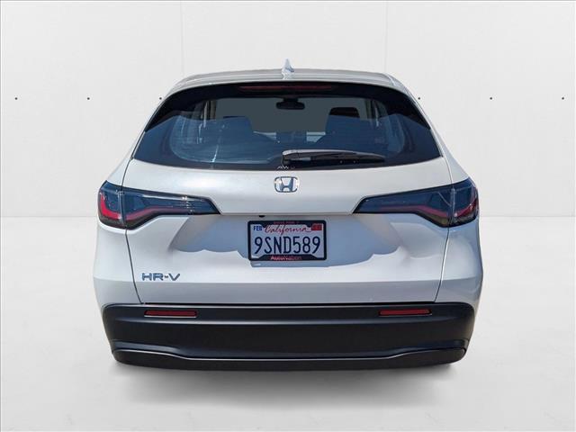 Photo of 2025 Platinum White Pearl Honda HR-V