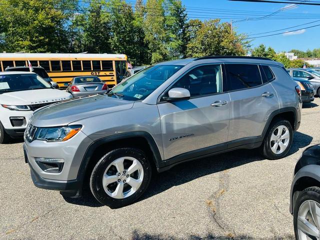 Photo of 2019 Silver Jeep Compass