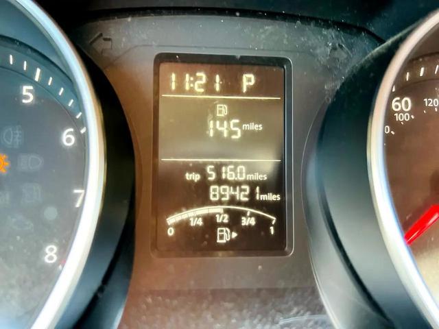 Photo of 2015 Silver Volkswagen Jetta