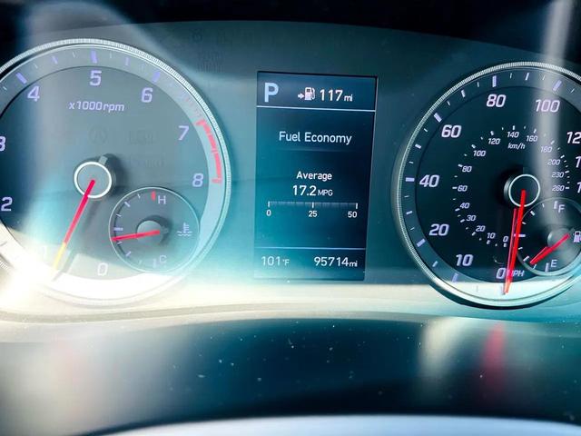 Photo of 2018 Gray Hyundai SONATA