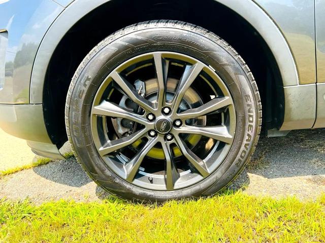 Photo of 2017 Gray Ford Explorer