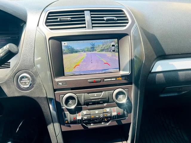 Photo of 2017 Gray Ford Explorer