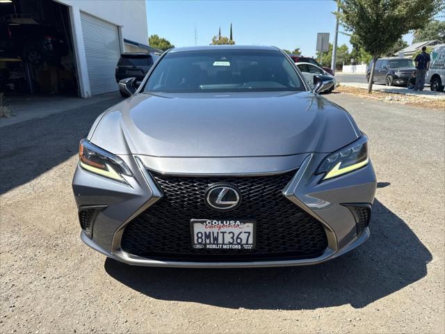 Photo of 2019 Nebula Gray Pearl Lexus ES 350