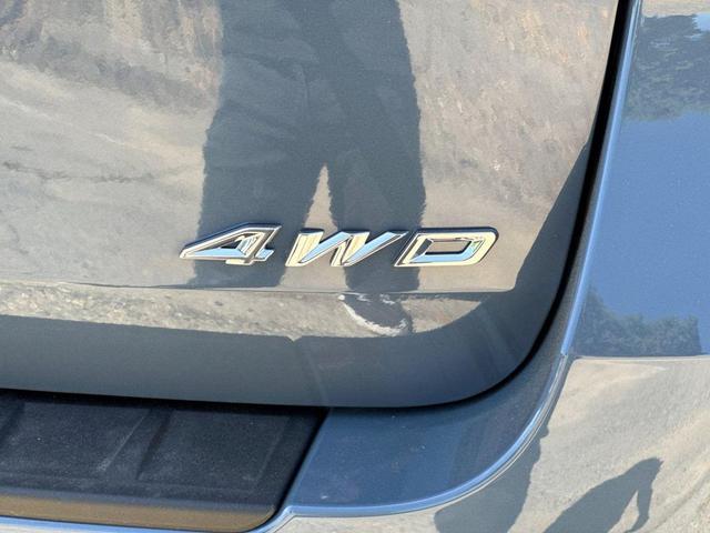 Photo of 2025 Vapor Blue Metallic Ford Explorer