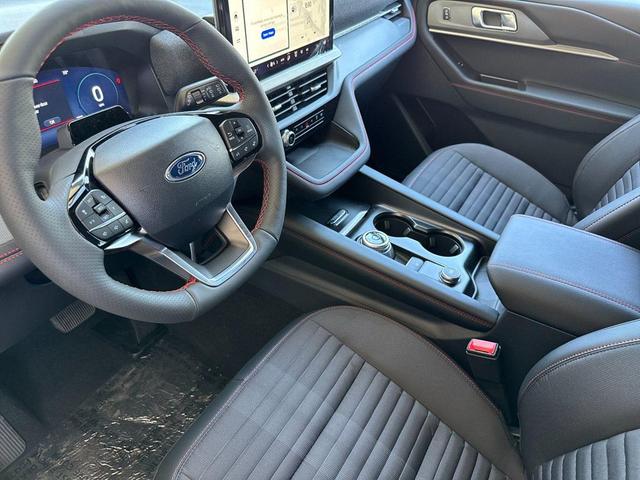 Photo of 2025 Vapor Blue Metallic Ford Explorer
