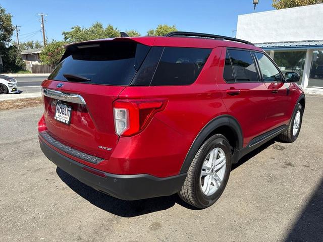 Photo of 2022 Rapid Red Metallic Tinted Clearcoat Ford Explorer