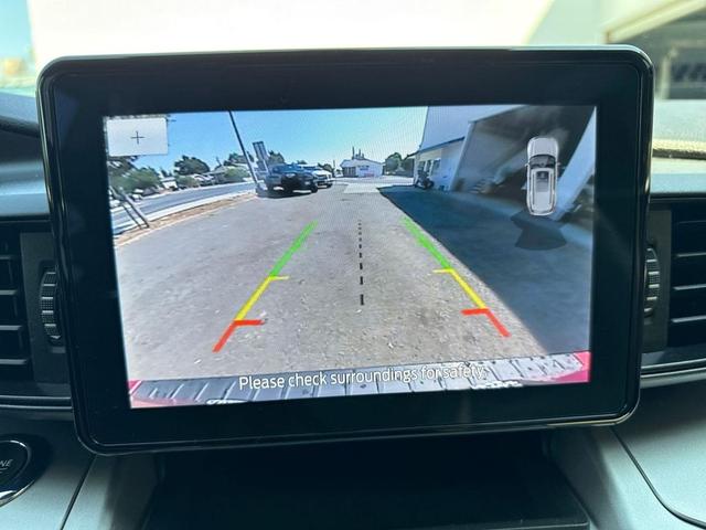 Photo of 2022 Rapid Red Metallic Tinted Clearcoat Ford Explorer