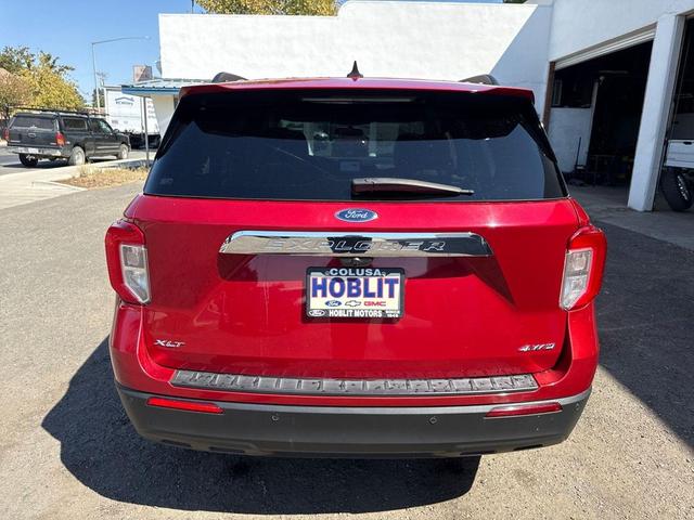 Photo of 2022 Rapid Red Metallic Tinted Clearcoat Ford Explorer